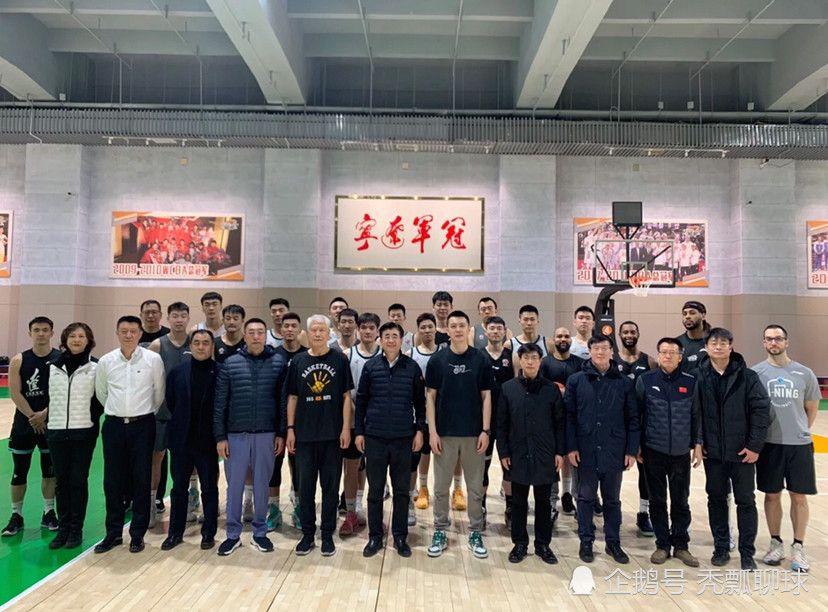 叶辰赞叹道：老韩你对叙利亚的局势掌握的很清楚啊。